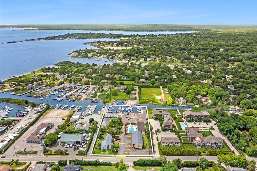 More Photos Of 72 Foster Ave, Hampton Bays Hotel For Sale