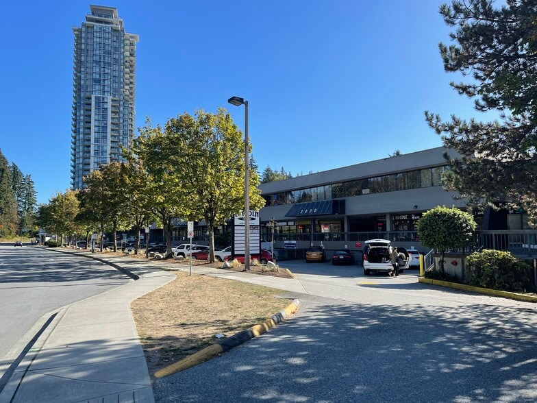 More Photos Of 3030 Lincoln Ave, Coquitlam General Retail For Sale