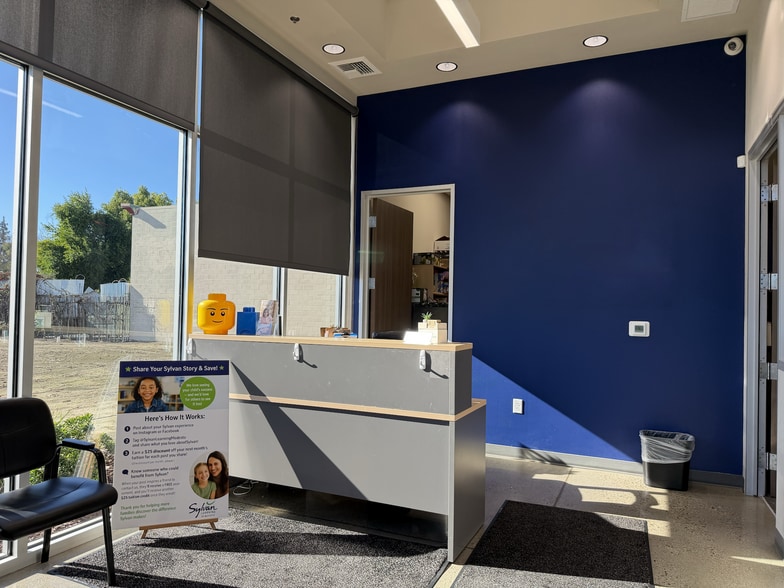 More Photos Of 1532 Standiford, Modesto Office For Lease