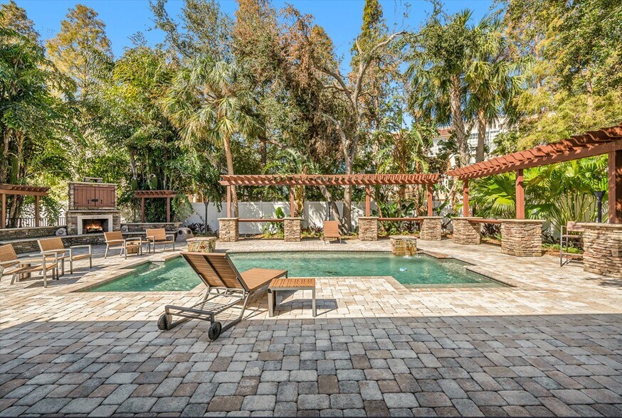 More Photos Of 5701 S Macdill Ave, Tampa Medical For Sale