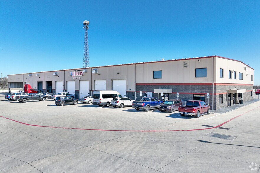 More Photos Of 3501 S Burleson Blvd, Alvarado Truck Terminal For Sale