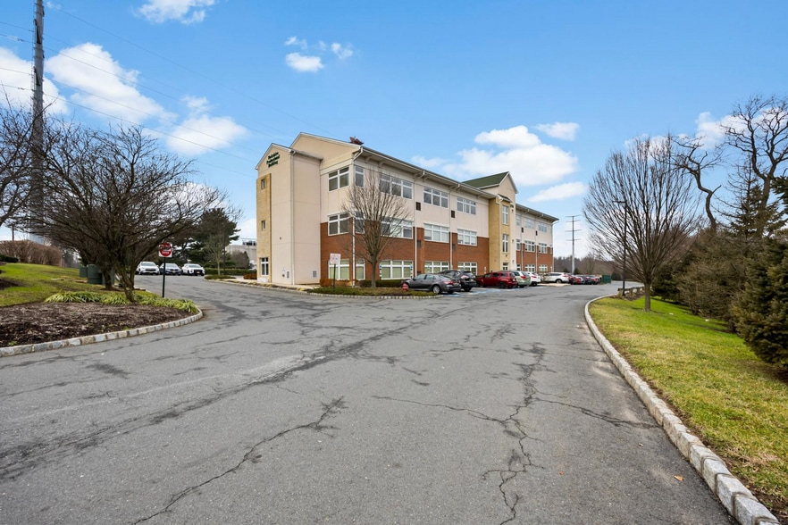 More Photos Of 1374 Whitehorse Hamilton Square Rd, Hamilton Office For Sale