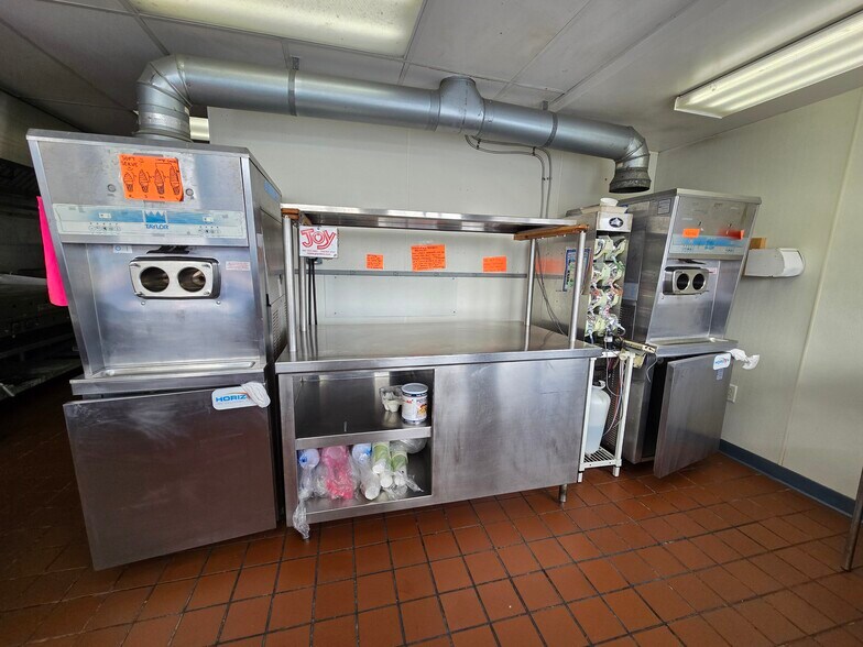 More Photos Of 365 E Main St, Waterloo Township General Retail For Sale