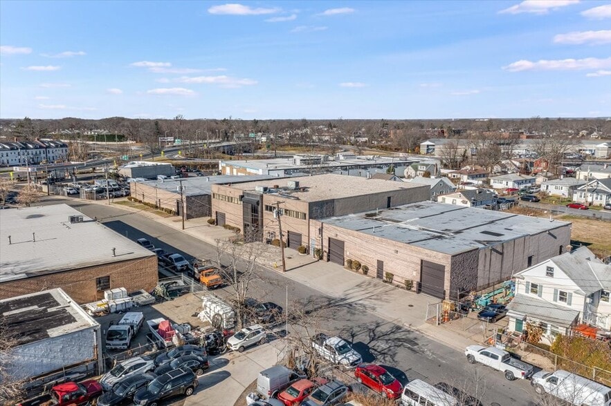 More Photos Of 22 Sprague Ave, Amityville Warehouse For Sale