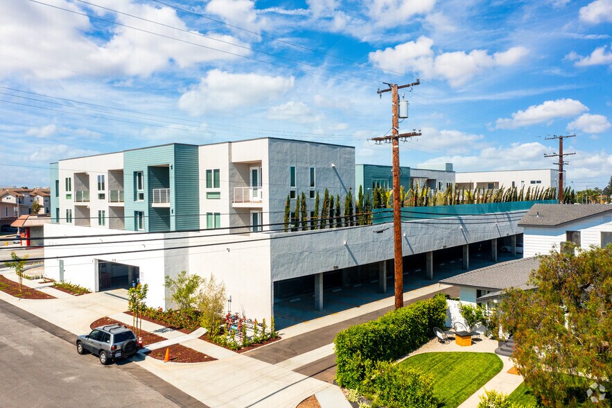 More Photos Of 1978 W Carson St, Torrance Apartments For Lease