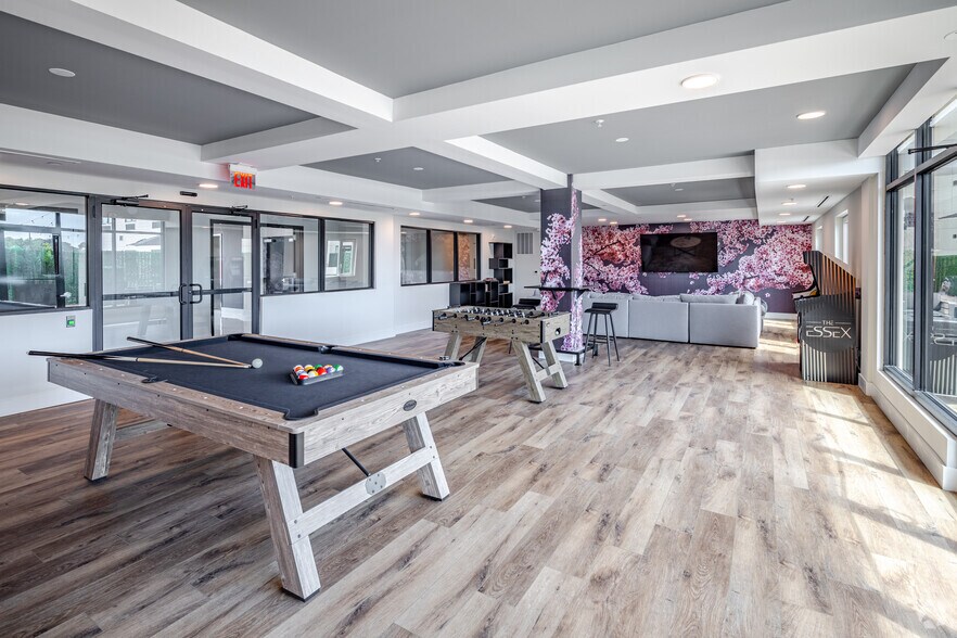 More Photos Of 102 Washington Ave, Belleville Apartments For Lease
