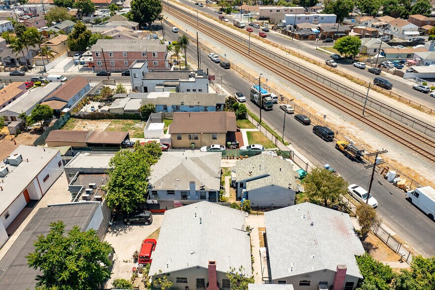 More Photos Of 11012 Willowbrook Ave, Los Angeles Apartments For Sale