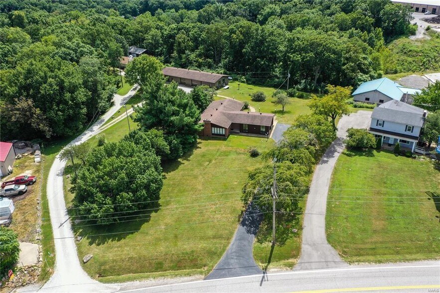 More Photos Of 1500 Gravois Rd, High Ridge Office Residential For Sale