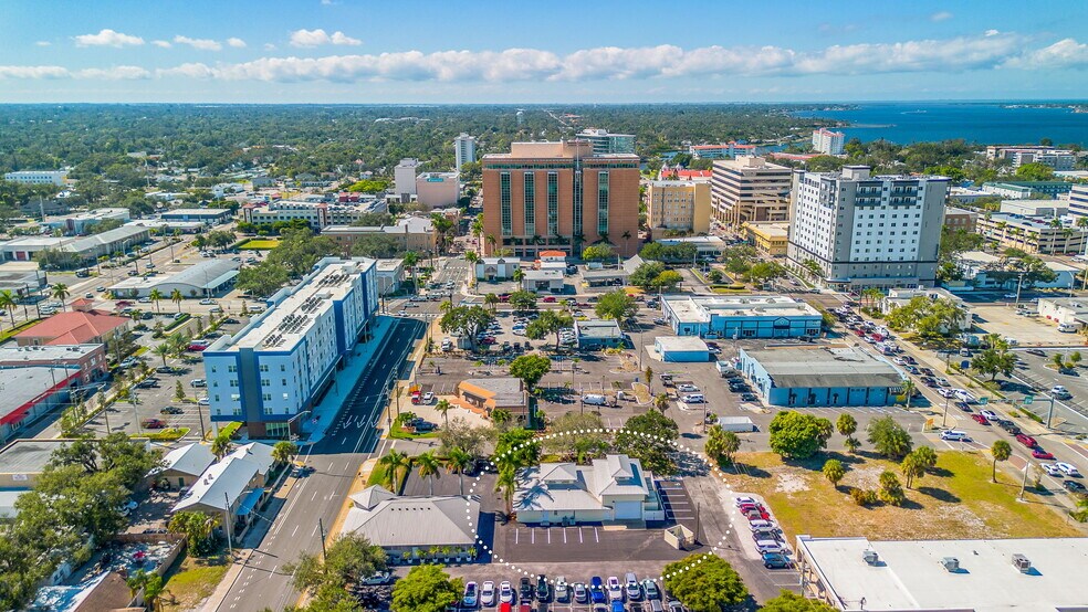 More Photos Of 525 8th St W, Bradenton Office For Sale