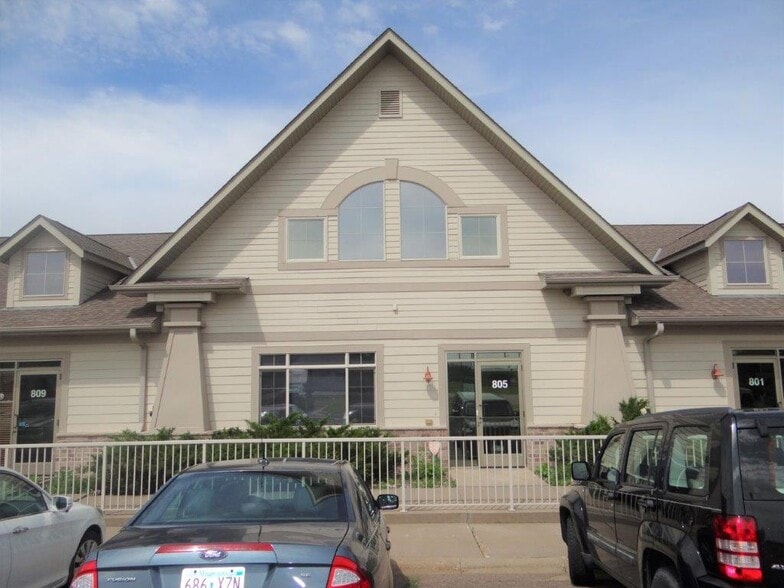 More Photos Of 801-809 Meander Ct, Medina Loft Creative Space For Lease