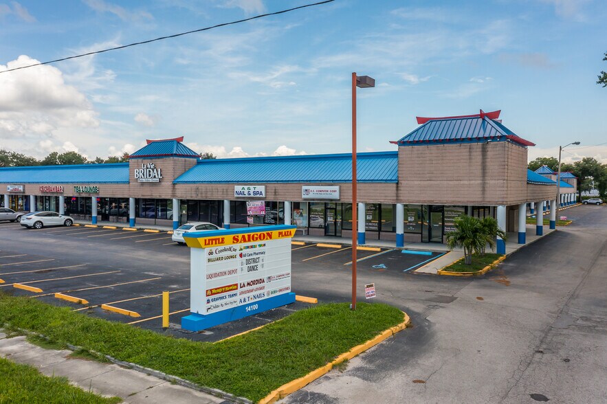 More Photos Of 14100 US Highway 19 N, Clearwater Storefront For Lease