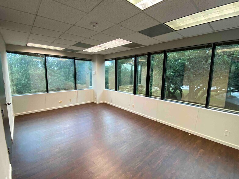More Photos Of 4242 Medical Dr, San Antonio Medical For Sale