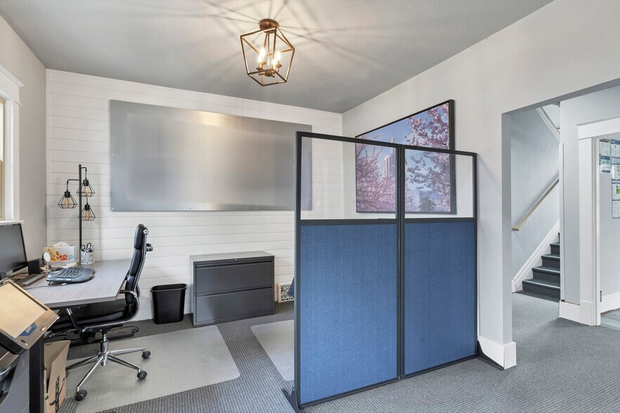 More Photos Of 1705 Commercial St SE, Salem Office Residential For Sale