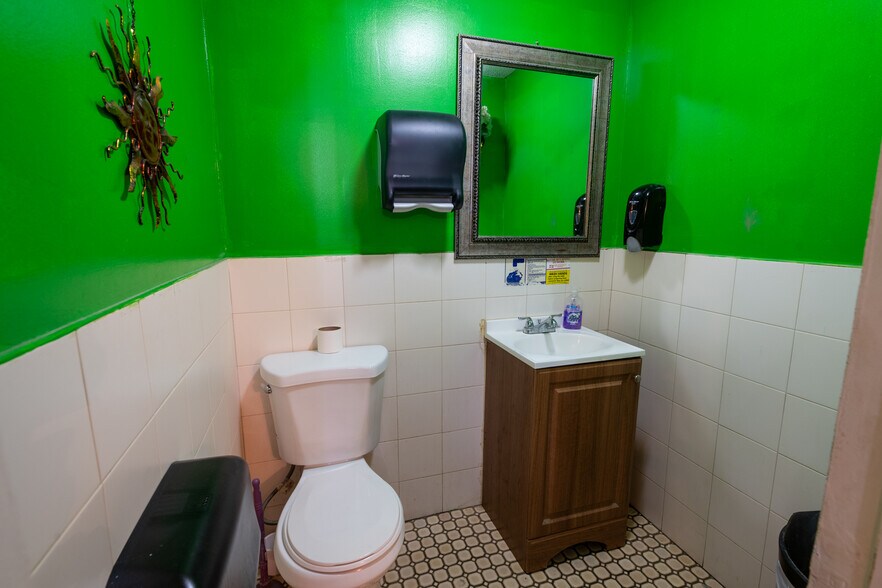 More Photos Of 41 Lafayette Ave, Suffern Restaurant For Sale