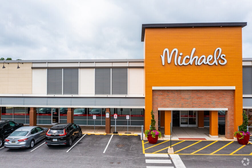 More Photos Of 3544 West Chester Pike, Newtown Square Unknown For Lease