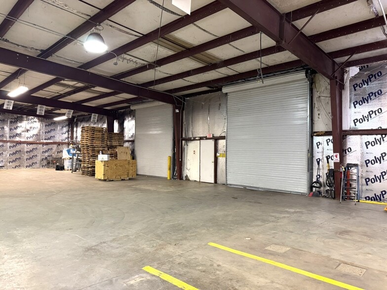 More Photos Of 1312 W Oakridge Dr, Albany Warehouse For Sale