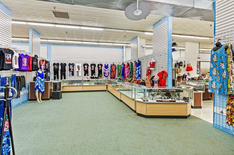 More Photos Of 5340-5364 Broadway, Merrillville Storefront For Sale
