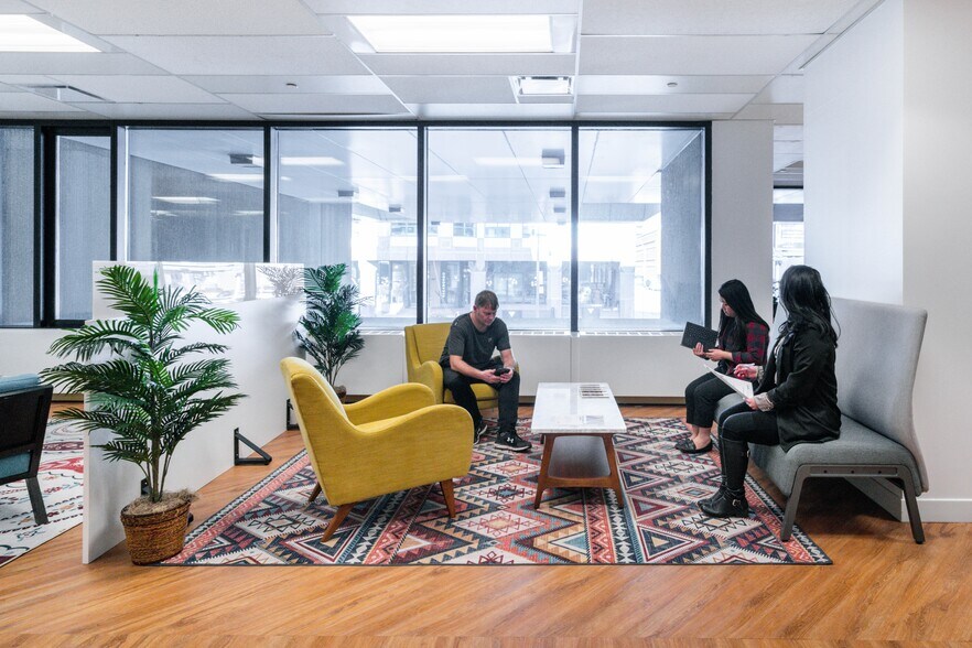 More Photos Of 325 Front St W, Toronto Coworking Space