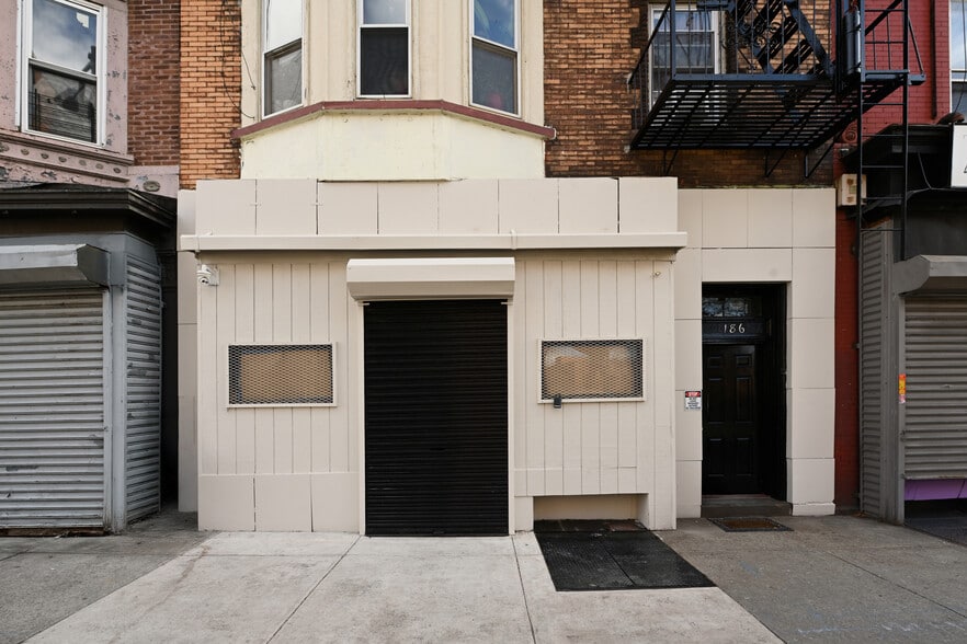More Photos Of 186 Ocean Ave, Jersey City Storefront Retail Residential For Lease