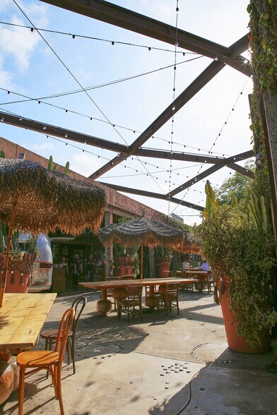 More Photos Of 696 Randolph Ave, Costa Mesa General Retail For Lease