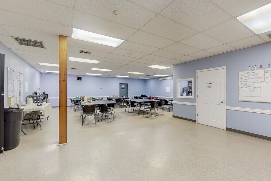 More Photos Of 7 Waterloo Rd, Stanhope Office For Sale