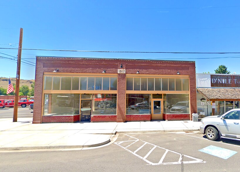 More Photos Of 21 Second St, Naches General Retail For Sale