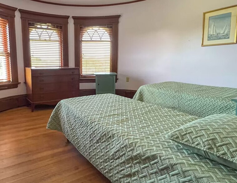 More Photos Of 558 W Falmouth Hwy, Falmouth Rehabilitation Center For Sale