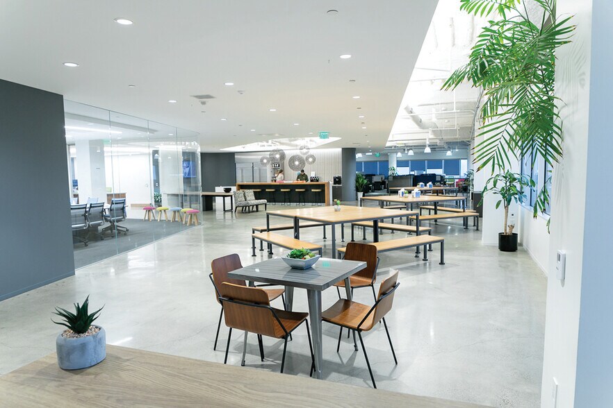 More Photos Of 100 N Pacific Coast Hwy, El Segundo Office For Lease