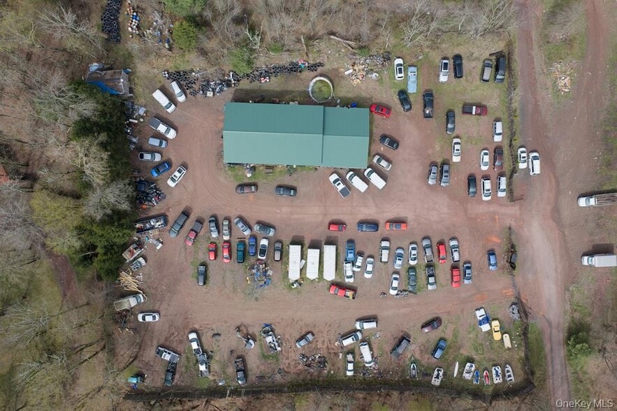 Primary Photo Of 47 Coopers Corner Rd, Monticello Contractor Storage Yard For Sale