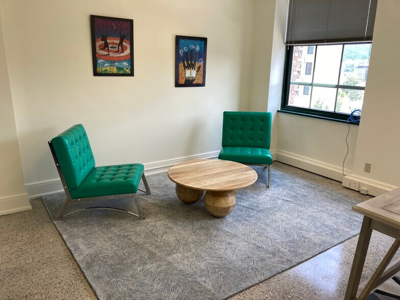 More Photos Of 34 Wall St, Asheville Office For Lease