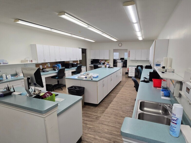 More Photos Of 45 Webster Commons Blvd, Webster Medical For Sale