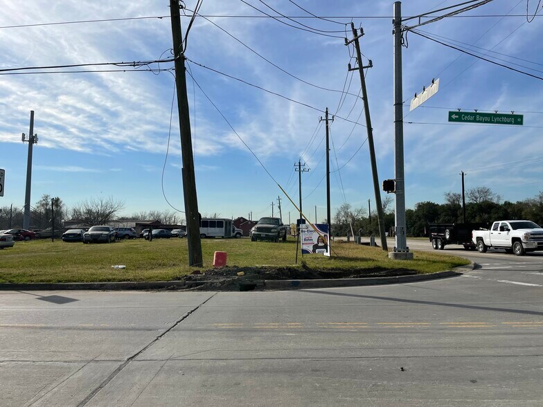 More Photos Of 6019 W Cedar Bayou Lynchburg Rd, Baytown Industrial For Lease