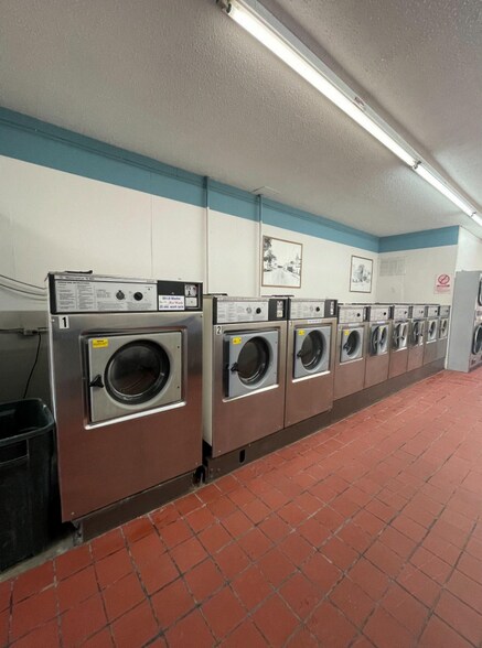 More Photos Of 228 Main St E, Norwood Young America Storefront Retail Residential For Sale