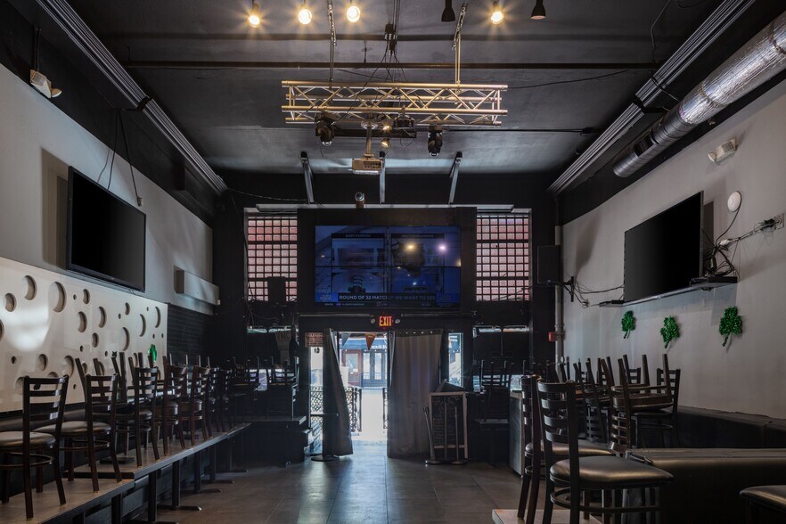 More Photos Of 722-728 5th Ave, San Diego Storefront Retail Residential For Sale