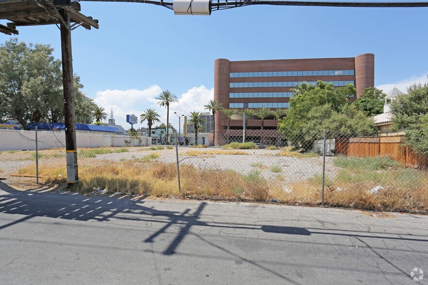 More Photos Of 615 S Las Vegas Blvd, Las Vegas Land For Sale