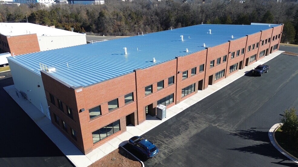 More Photos Of 11982 Wilton Meadows Ct, Manassas Warehouse For Lease