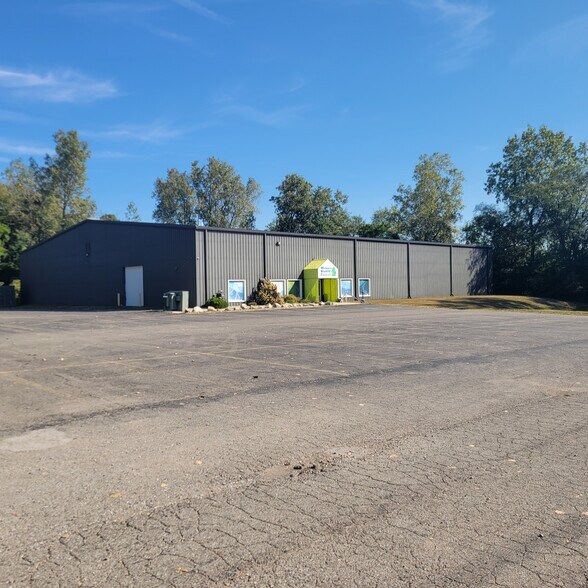 More Photos Of 3055 Shirley Dr, Jackson Freestanding For Sale