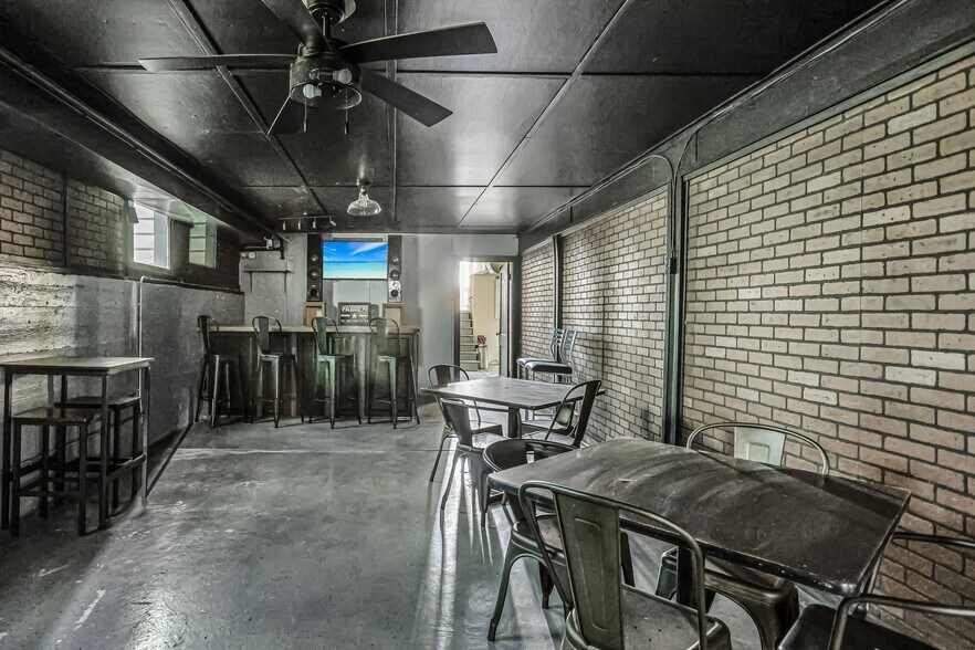 More Photos Of 206 W Spruce St, Gillespie Religious Facility For Sale