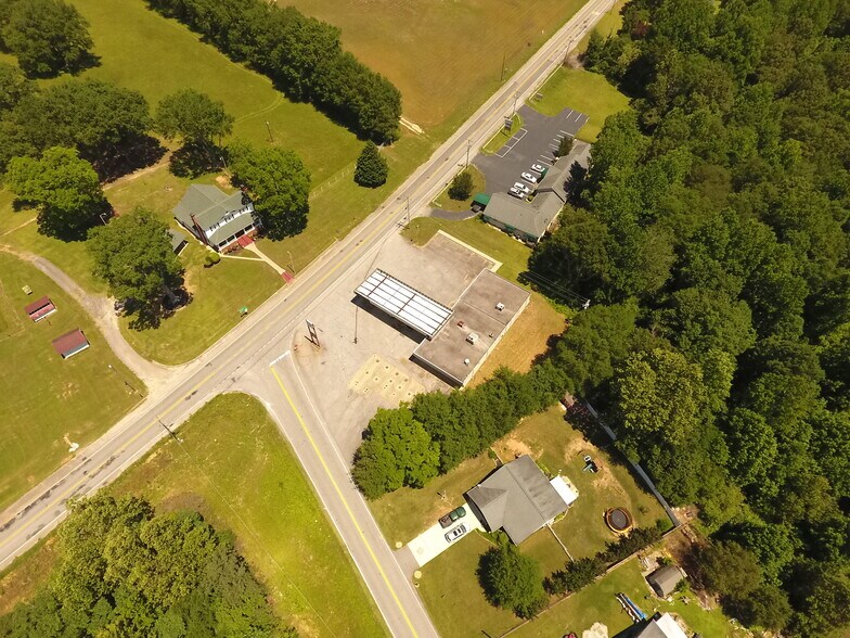 More Photos Of 2600 Earls Bridge Rd, Easley Convenience Store For Sale