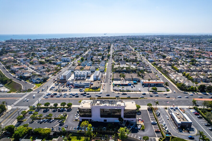 More Photos Of 20422 Beach Blvd, Huntington Beach Office For Sale