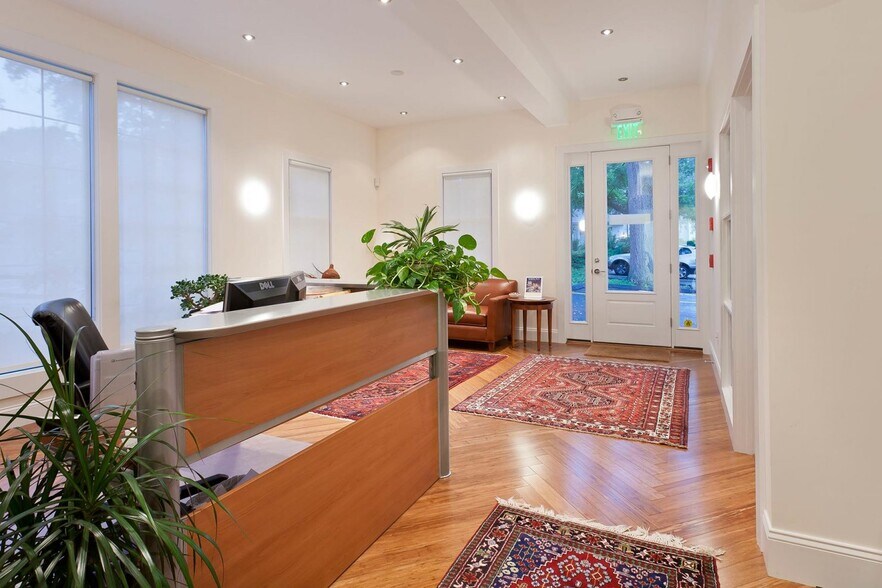 More Photos Of 5 Sylvan Rd S, Westport Office For Lease