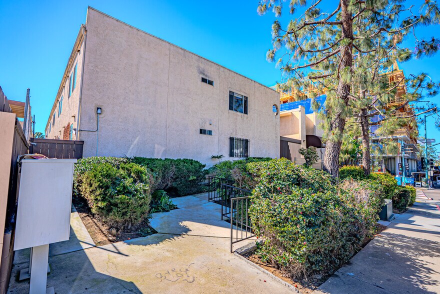 More Photos Of 3013 C St, San Diego Apartments For Sale