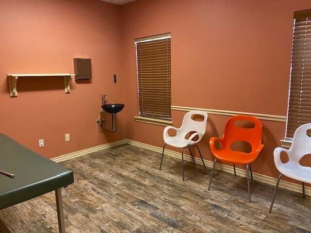 More Photos Of 20903 Kingsland Blvd, Katy Medical For Sale