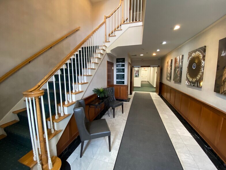 More Photos Of 161 S Main St, Middleton Medical For Lease