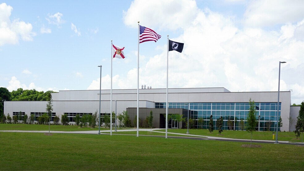 More Photos Of 13200 Nano Ct, Alachua Manufacturing For Sale
