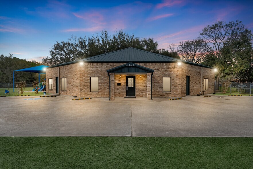 Primary Photo Of 3421 E Walnut St, Pearland Daycare Center For Sale