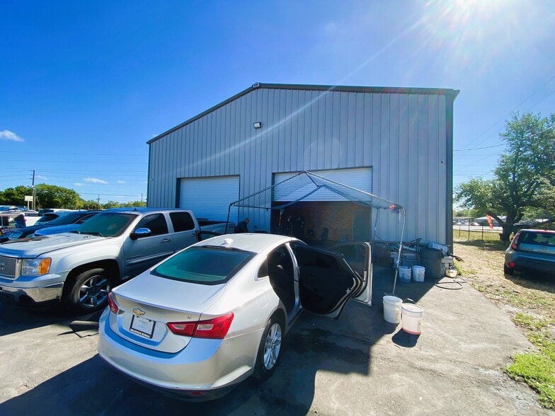 More Photos Of 5004 15th E st, Bradenton Industrial For Sale