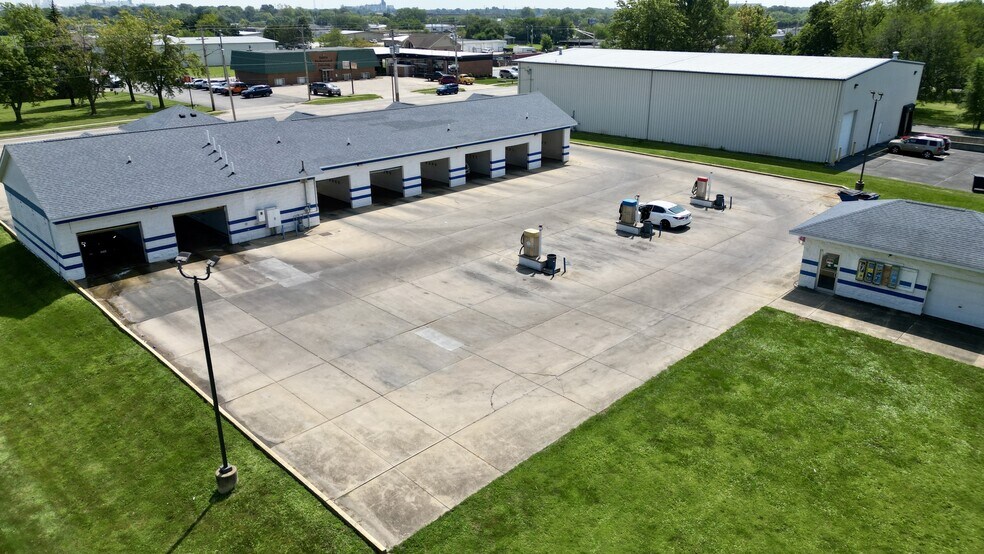 More Photos Of 1004 W Eldorado St, Decatur Carwash For Sale