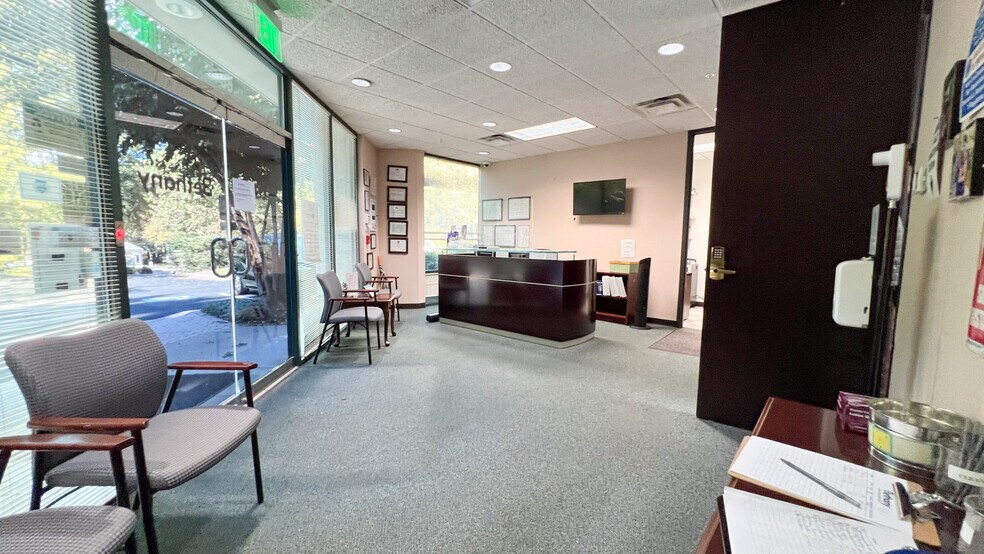 More Photos Of 6645 Peachtree Dunwoody Rd, Atlanta Office For Lease