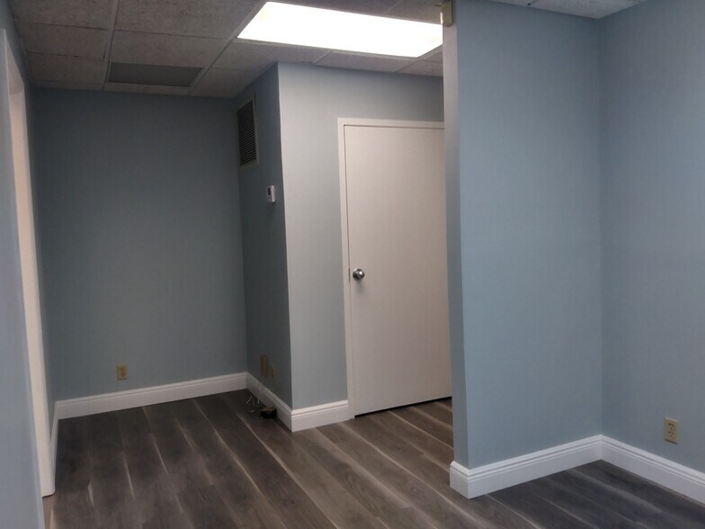 More Photos Of 1300 N Federal Hwy, Boca Raton Medical For Sale